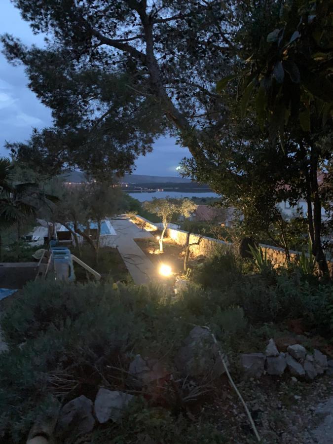Lili Apartments, Sv Dunata 18 Kornić Exteriör bild