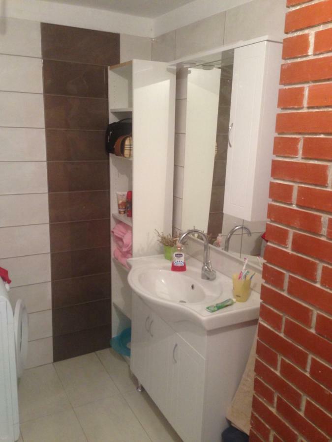 Lili Apartments, Sv Dunata 18 Kornić Exteriör bild