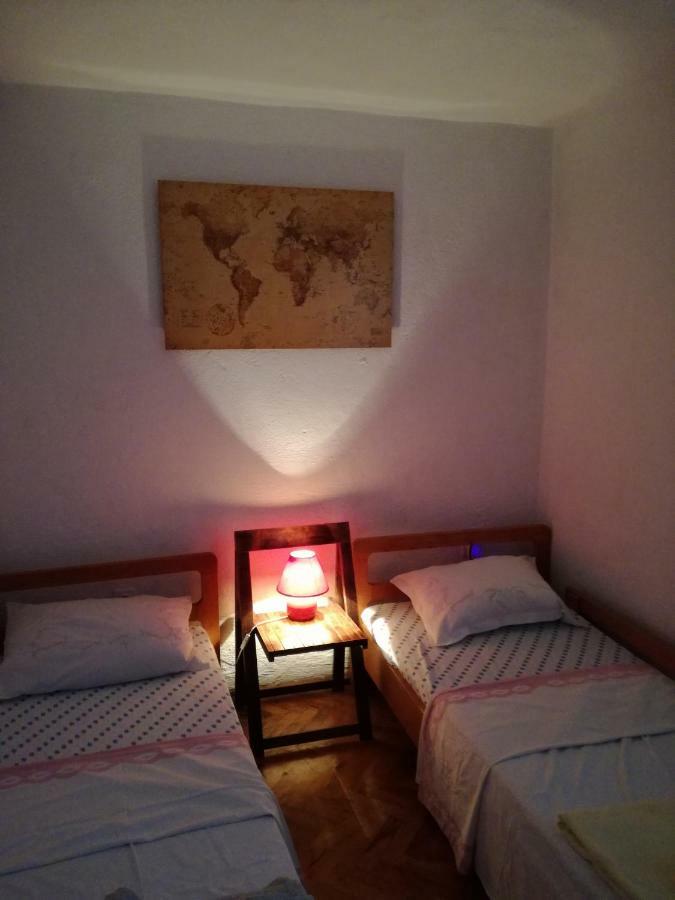 Lili Apartments, Sv Dunata 18 Kornić Exteriör bild