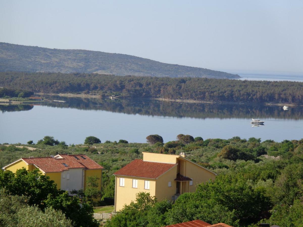 Lili Apartments, Sv Dunata 18 Kornić Exteriör bild